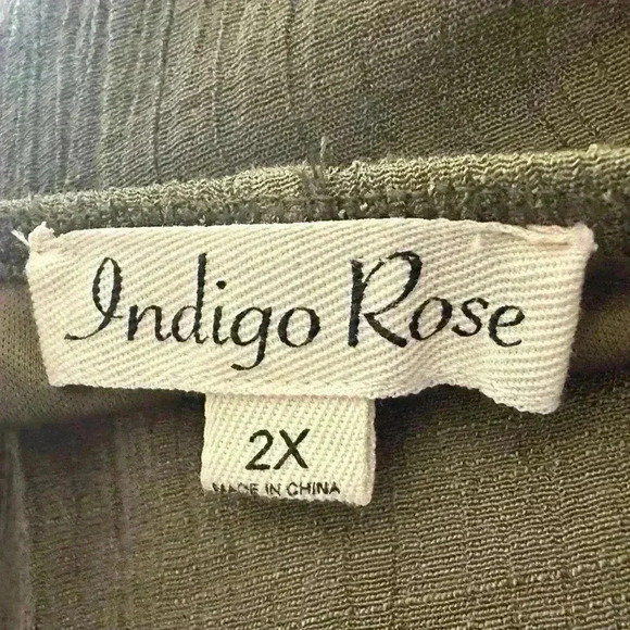 Indigo Rose Green Rouched Sleeve Plus Size Women's Dress (307) - Picture 6 of 7